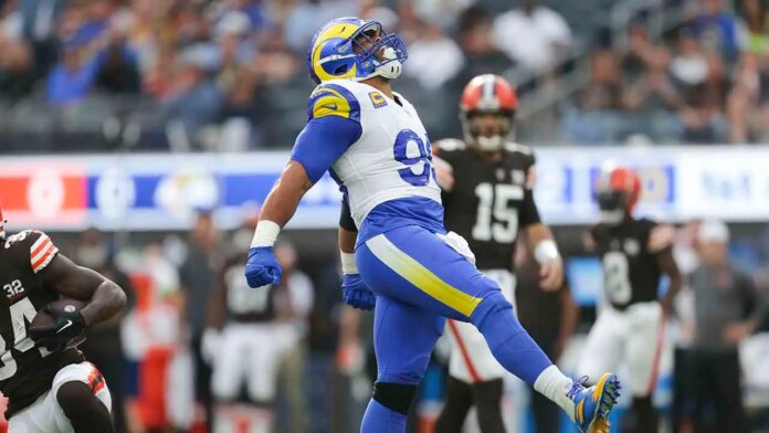 Aaron Donald 2 696x392