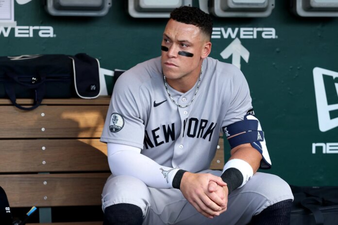 Aaron Judge Yankees Dugout Fox News 002 Scaled 696x464
