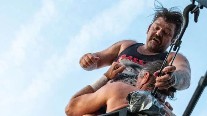 Pro Wrestling Vinnie Massaro 2 696x392