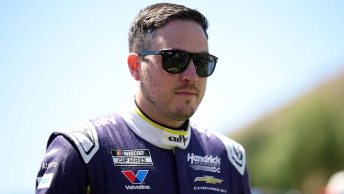 Alex Bowman 696x392