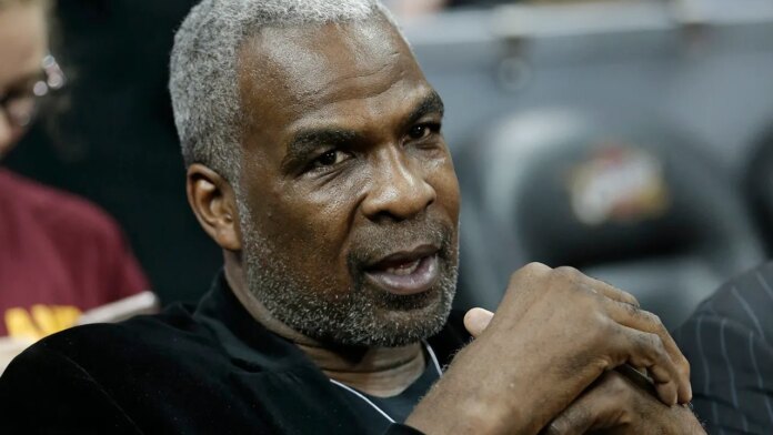Charles Oakley 696x392