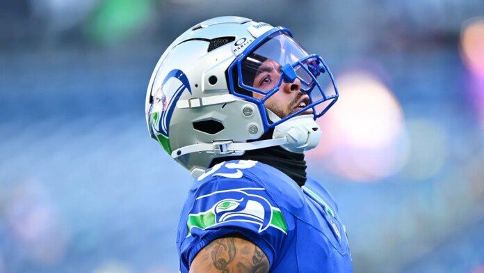 Myles Gaskin Seahawks Warmup Lumen Field 696x392